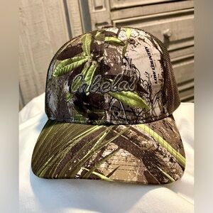 *EUC* Cabelas Hat - Snap Back -Green/Brown Camouflage-Hunting/Fishing/Outdoors